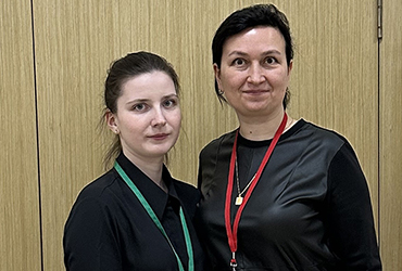 Зав. кафедрой Резник Е.В. с победительницей Пироговской конференции- аспирантом Бычковой М.С